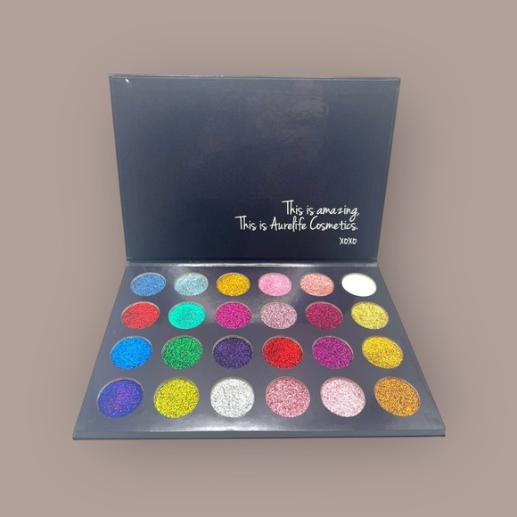Vibrant Eyeshadow Palette - Picture 1 of 2